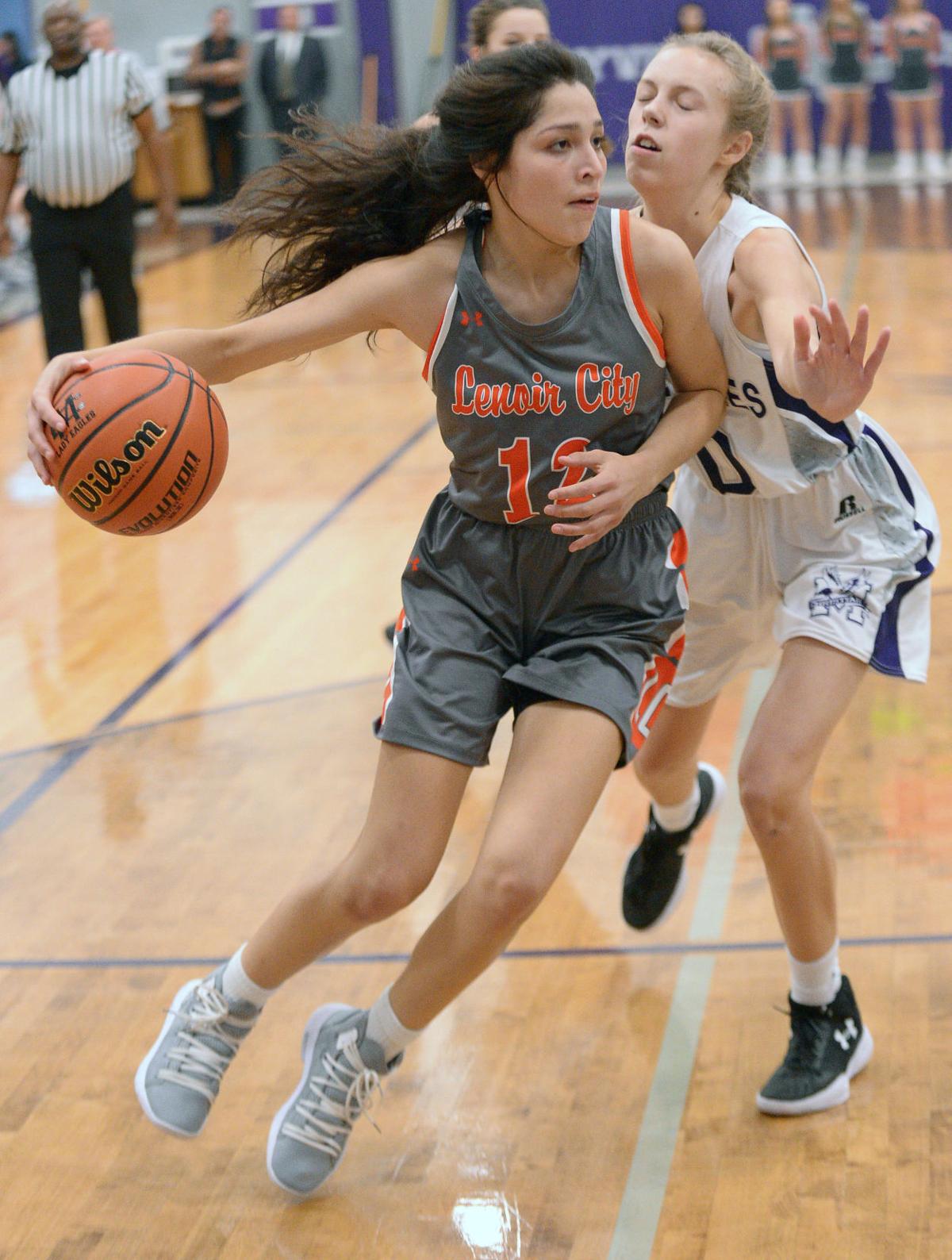 Lenoir City Dominates Maryville Christian Sports News Herald Net