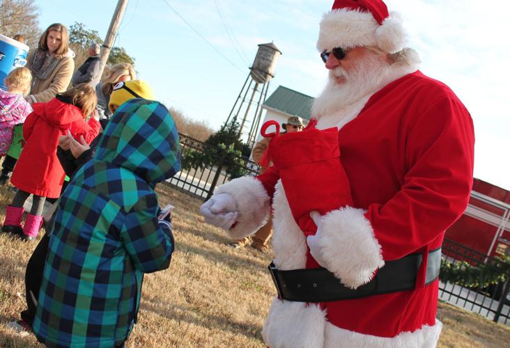 Loudon Tn Christmas Parade 2022 Loudon Kicks Off The Season | News | News-Herald.net
