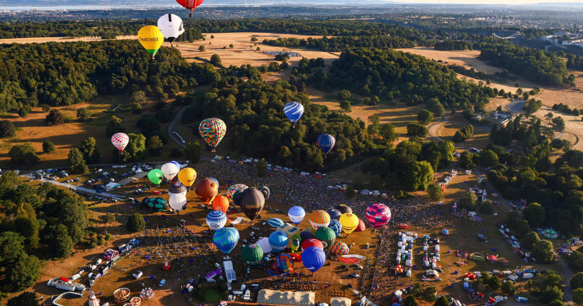 Hot air balloon festival floats on despite heatwaves | Outdoors | news ...