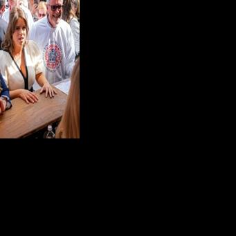 UK royal family's dilemma over Andrew's daughters