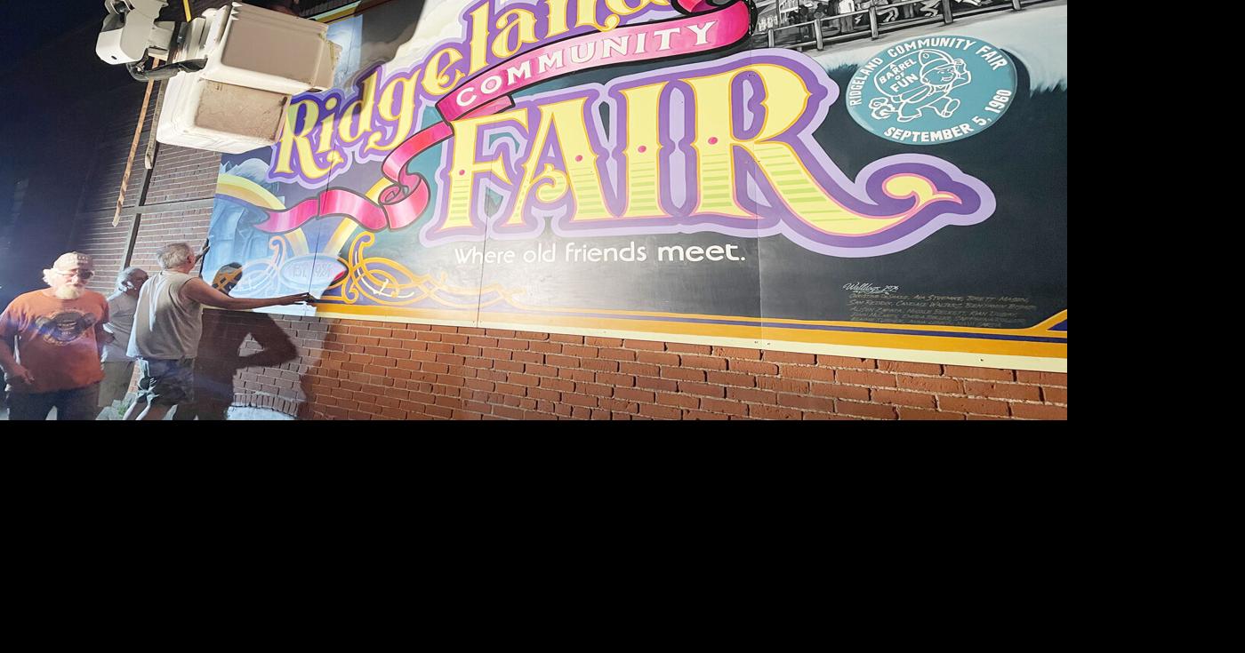 Ridgeland mural commemorates historic fair; Ten feet high and 30 feet in length