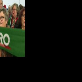 Socialist activists celebrate victory of Seguro to Portugal’s presidency