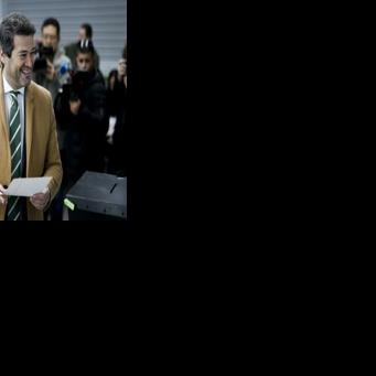 Portuguese presidential candidate Andre Ventura has made it to the second round, a first for a far-right candidate