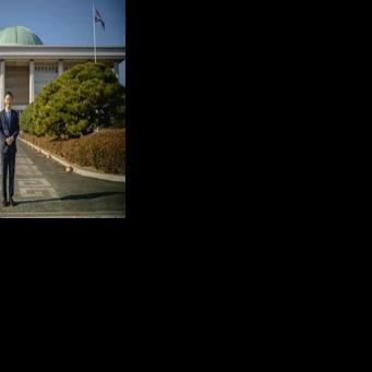 South Korean lawmaker Kim Sang-wook sided with the opposition to block his party leader's martial law bid