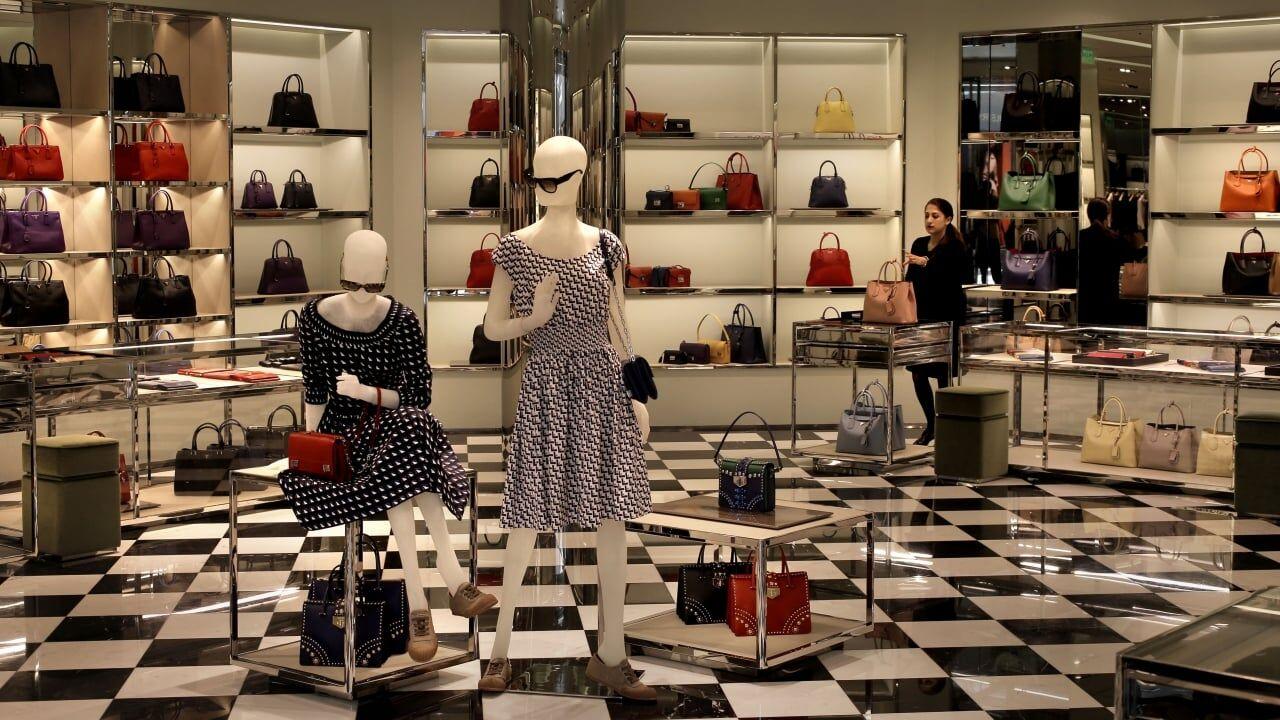 Macy's At Roosevelt Field Mall Louis Vuitton