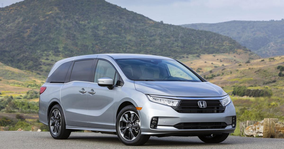 Minivans are making a huge comeback. Here's why