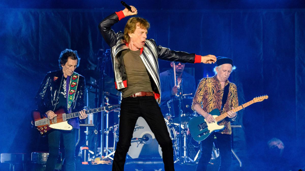 Rolling Stones pay tribute to Charlie Watts as they finally kick off US tour