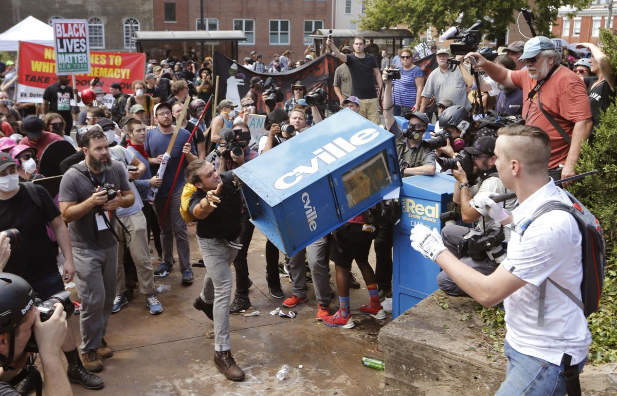 APTOPIX Confederate Monuments Protest