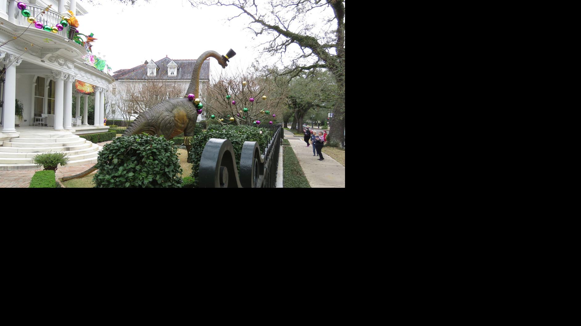 With no Mardi Gras parades, thousands of people are making 'house floats' instead | Lifestyles ...