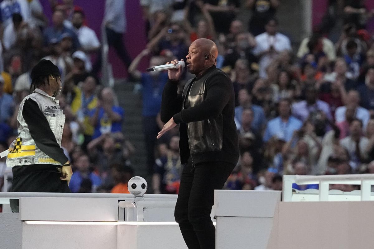 Halftime Review: Dre, Snoop and friends deliver epic show