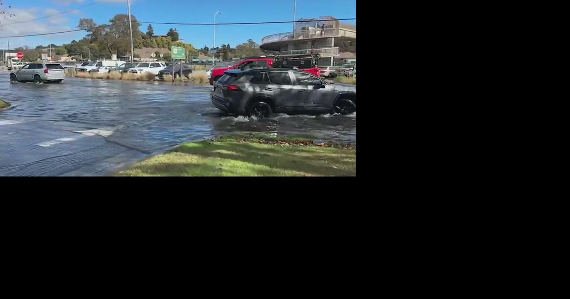 CA: WEATHER-HIGH TIDES CAUSE FLOODING