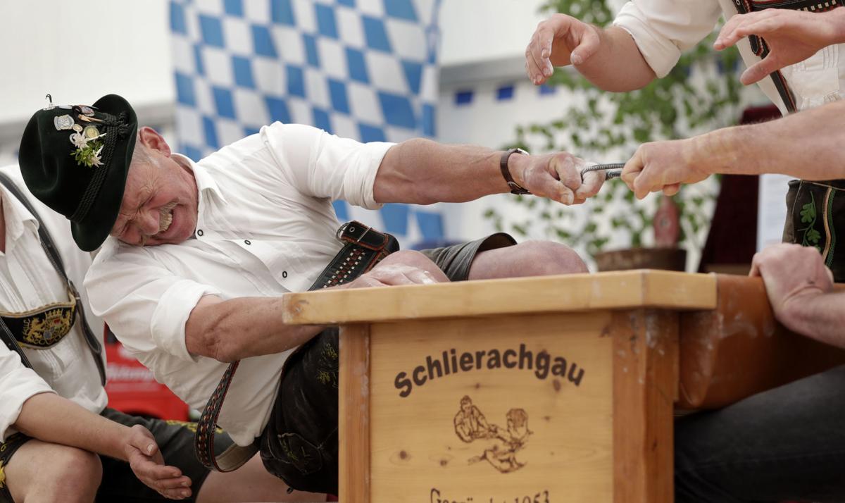 Germany Finger Wrestling