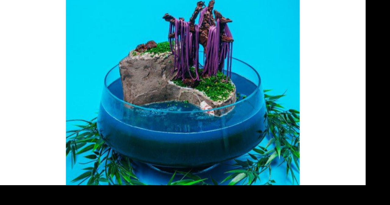 Sculpting an Avatar-Themed Cake Oasis