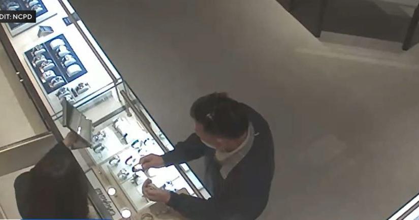 Video shows accused international jewelry thief swiping $17,000 watch ...