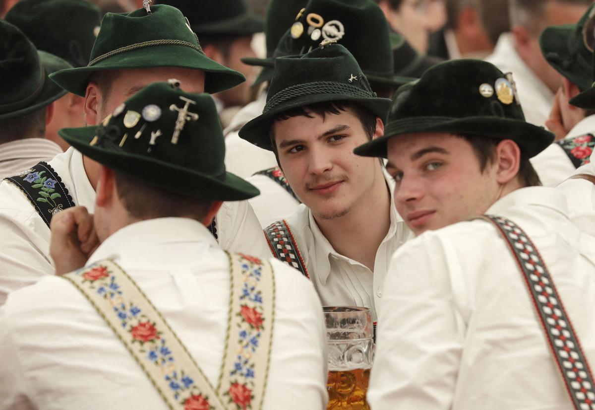 Germany Finger Wrestling