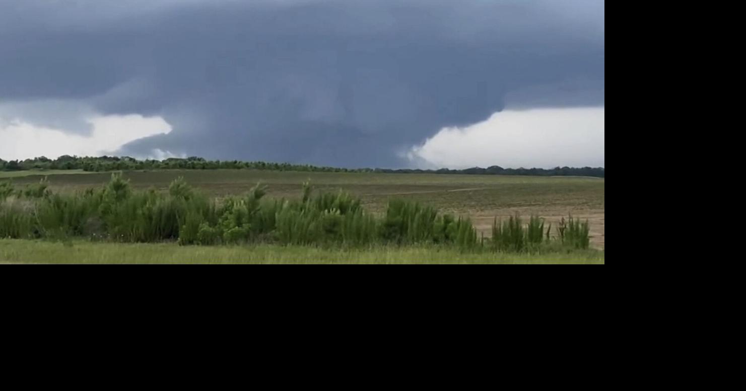 1 killed, dozens hurt as tornado tears through Texas Panhandle town