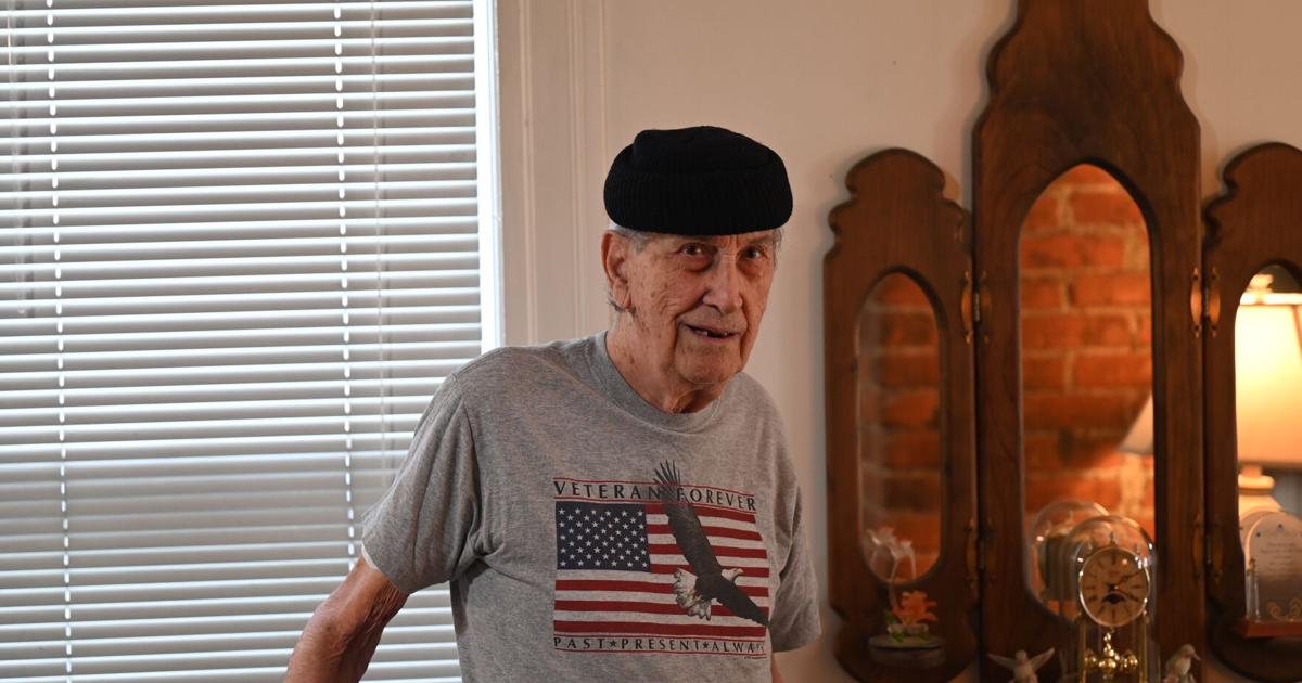 Bruce Shurtleff WWII Navy submarine veteran, 97, remembers his service | News ...
