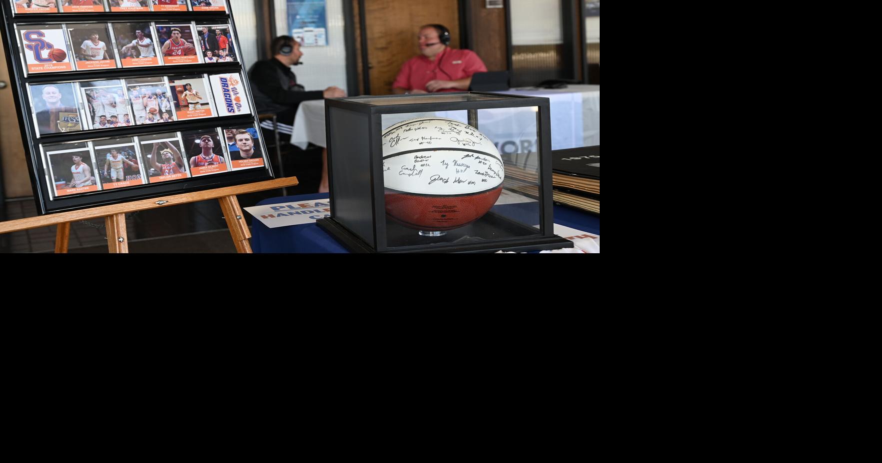 Jim O'Neal Ford in Sellersburg hosts Silver Creek Dragons celebration | News | newsandtribune.com