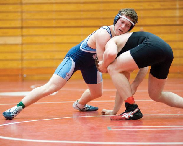 Wrestling Wednesday Hayes Leading Pioneers Squad With 10 Freshman Starters Clark County Newsandtribune Com