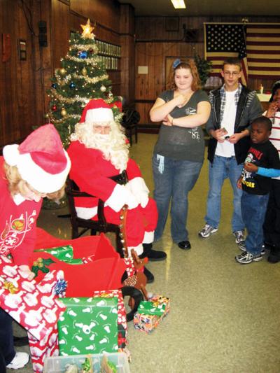 Jeffersonville American Legion Provides Dinner Presents For Haven