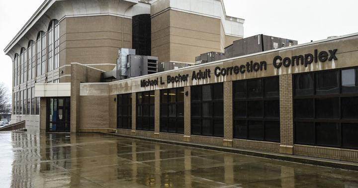 Civil case continues in lawsuit brought by former Clark County Jail officer