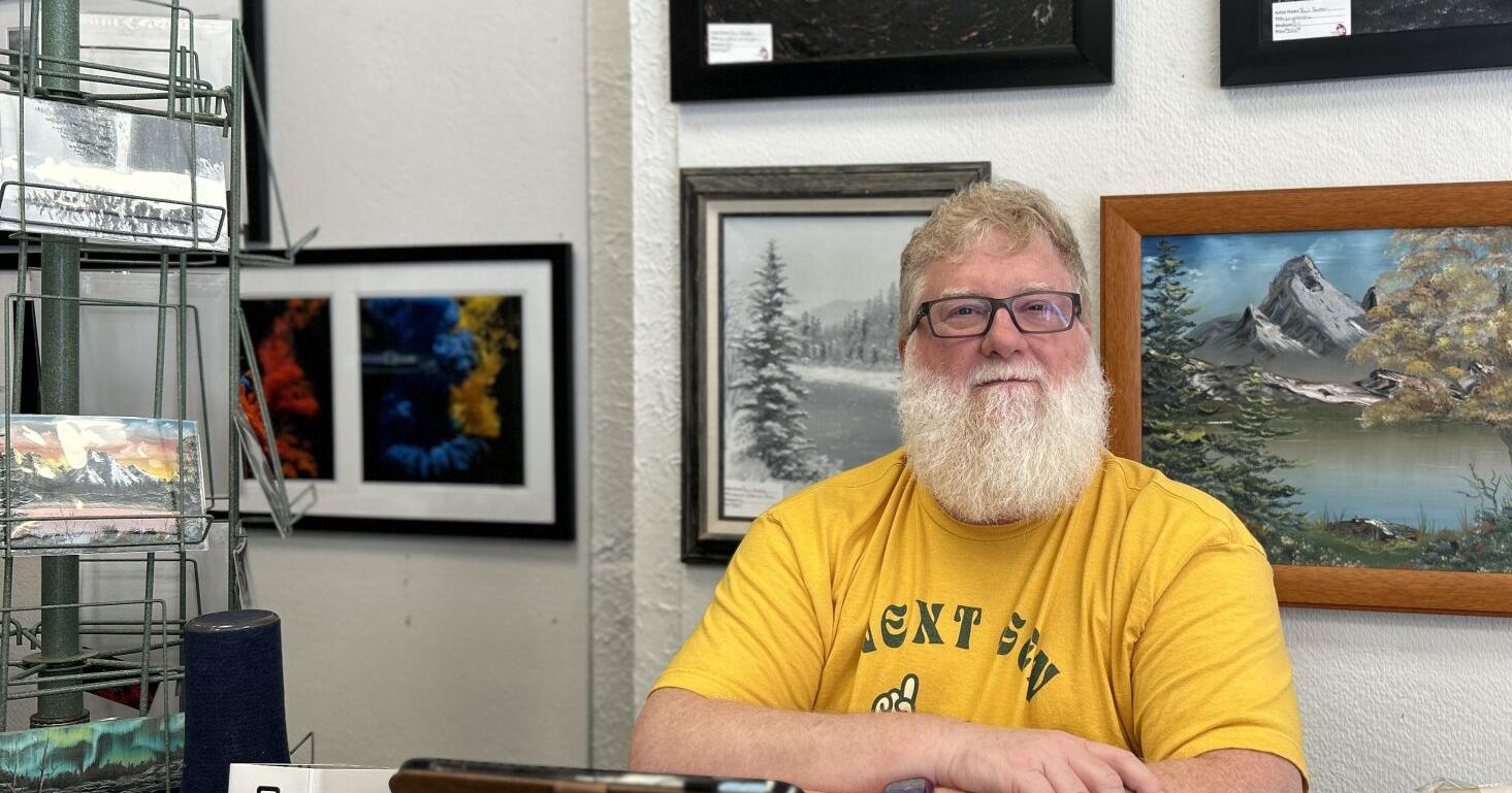 Fostered Up Art opens gallery, relocates to Pearl Street in New Albany - Vimarsana News