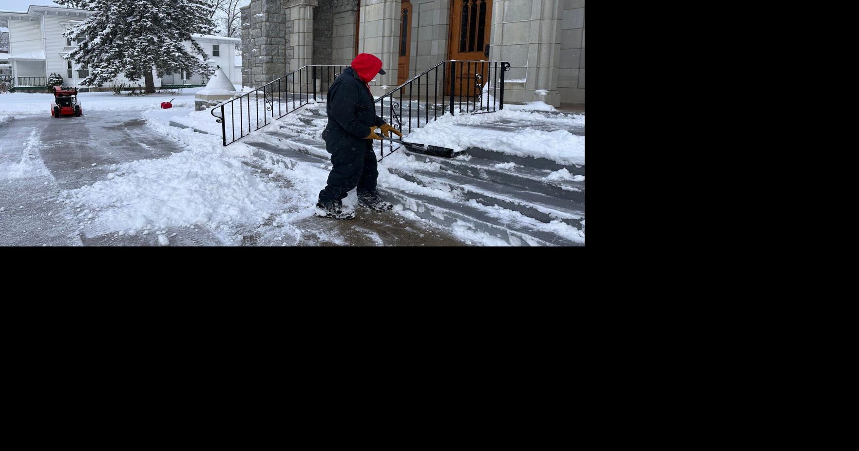 Winter storm warnings stretch across northern US, bringing snow, cold, risky conditions