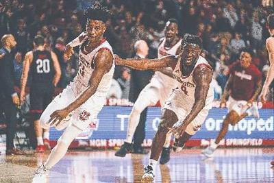 College Basketball East Off To A Fast Start For Minutemen