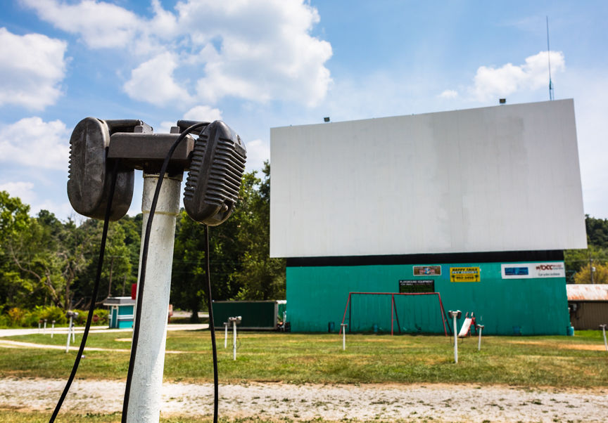 Star Power Georgetown Drive In To Bring In Starsky And A Star Wars Celebrity For Its Saturday Showing Business Newsandtribune Com