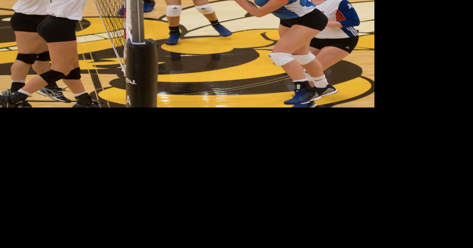 VOLLEYBALL Dragons sweep WestClark rival Henryville Sports