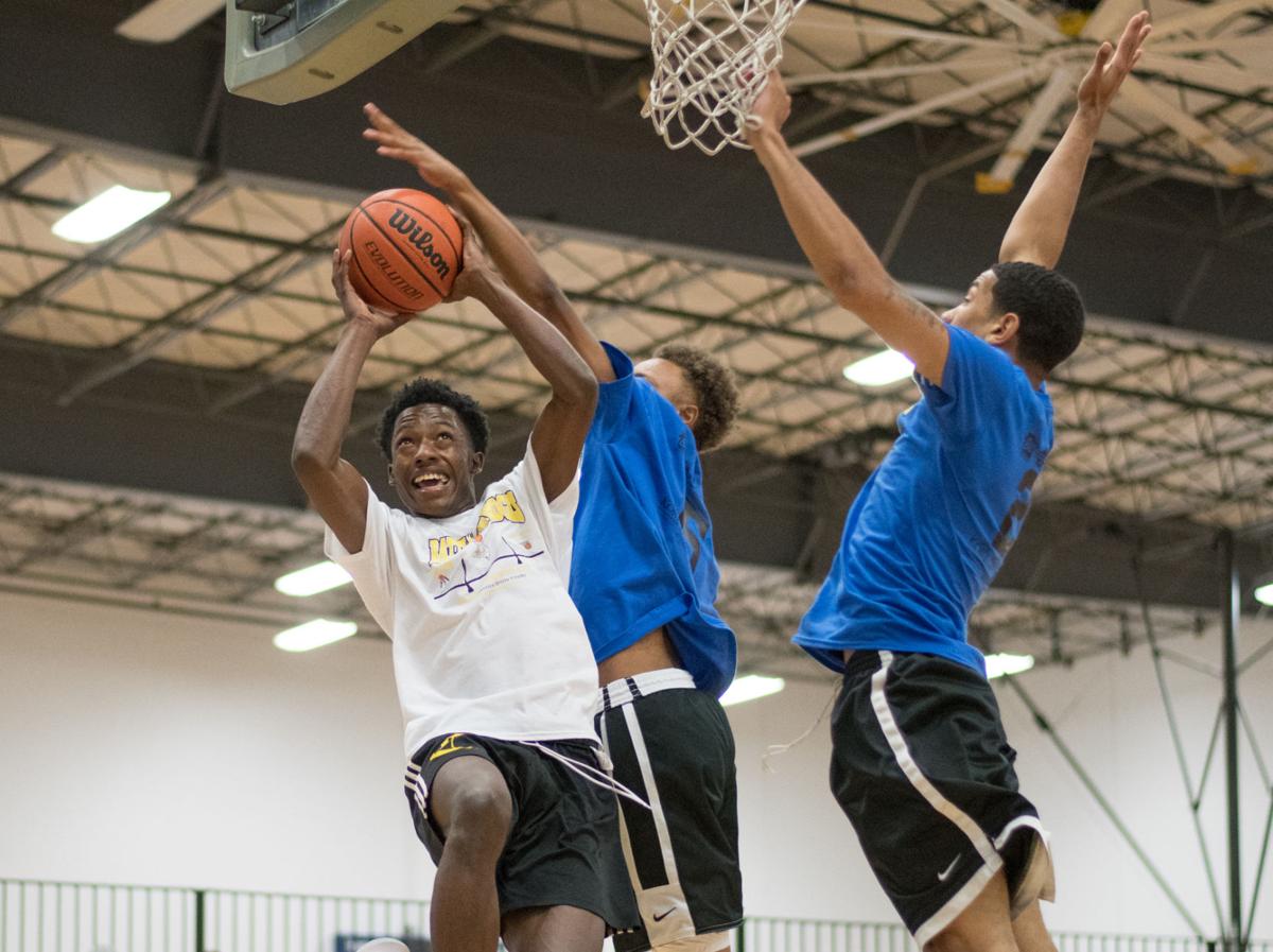 Battle Of The Bridges Indiana Boys Beat Kentucky 102 92 Sports