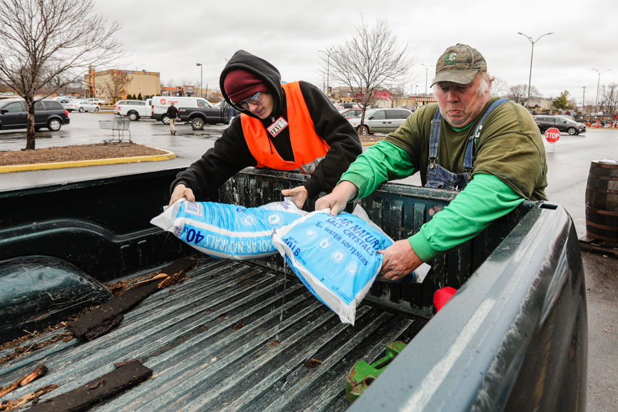 Southern Indiana street, highway departments say they're ready for