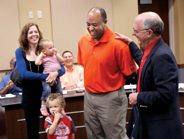 Jeff native Shrewsberry receives award from mayor, city council | Clark County | newsandtribune.com