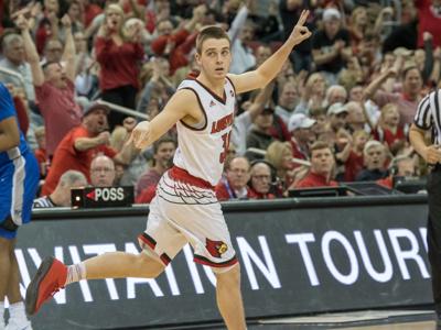 College Basketball Cardinals Ease By Middle Tennessee In Nit