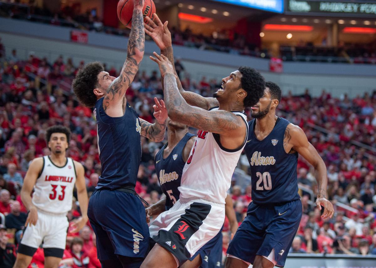 College Basketball Cardinals Fight Off Akron Sports