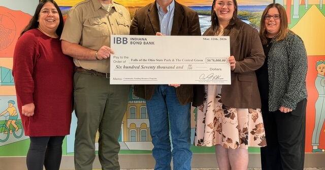 Indiana Treasurer Elliott visits Clarksville to highlight community investments