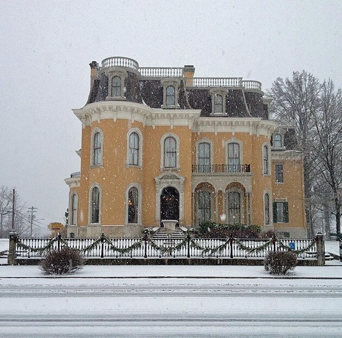 Culbertson Mansion Offers Timeless Holiday Scenes During Special