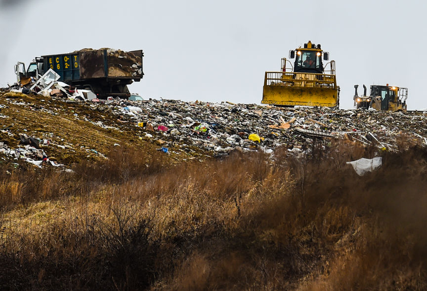 Landfill operator sues Clark, Floyd counties for alleged money owed