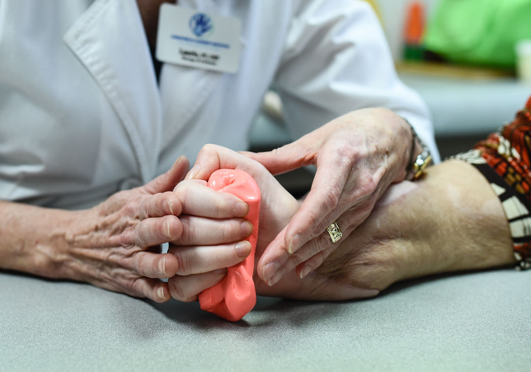 TECHNOLOGY TO GRASP Woman recovering from double hand