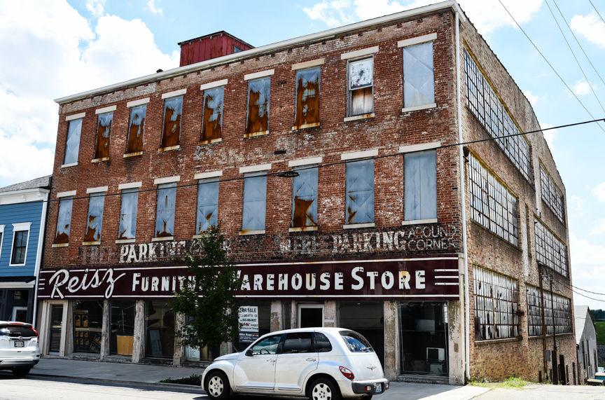 Update New Albany Officials Seek To Rehabilitate Reisz Furniture Building Into New City Hall News Newsandtribune Com