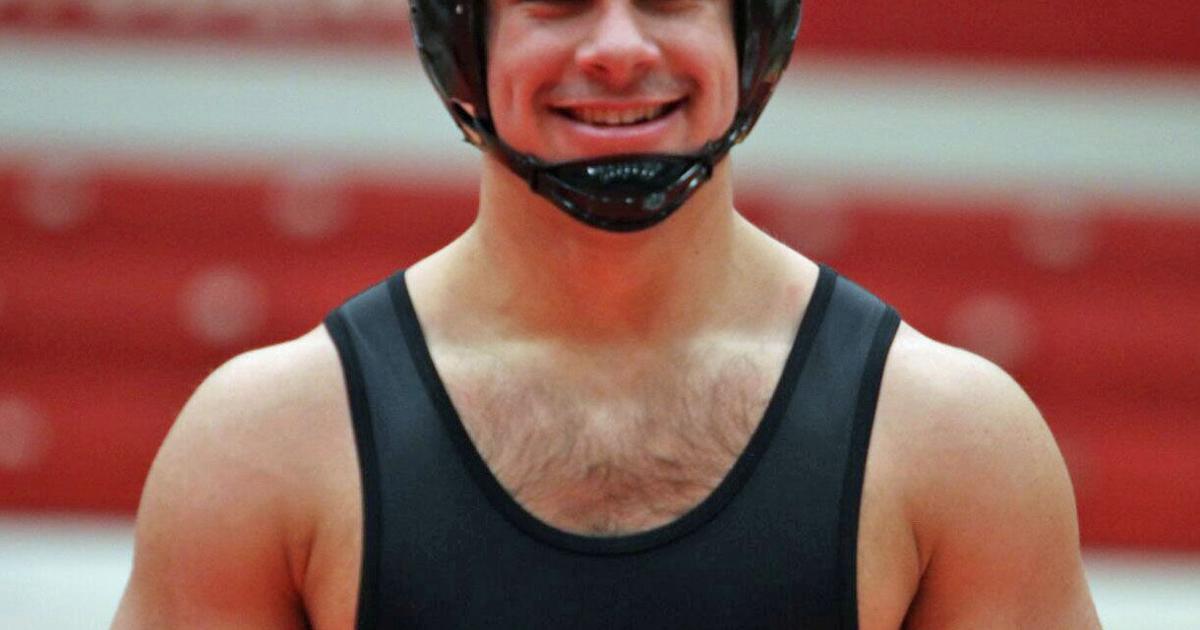 Isaac Ripplinger WRESTLING: Red Devils reclaim sectional title | Sports | newsandtribune.com