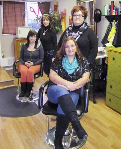 A Cut Above New Albany Native Opens Hair Salon While Battling