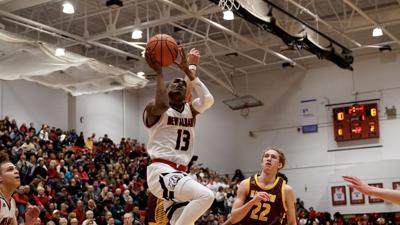 Boys Basketball Bulldogs Outlast Cougars For 10th Straight Win