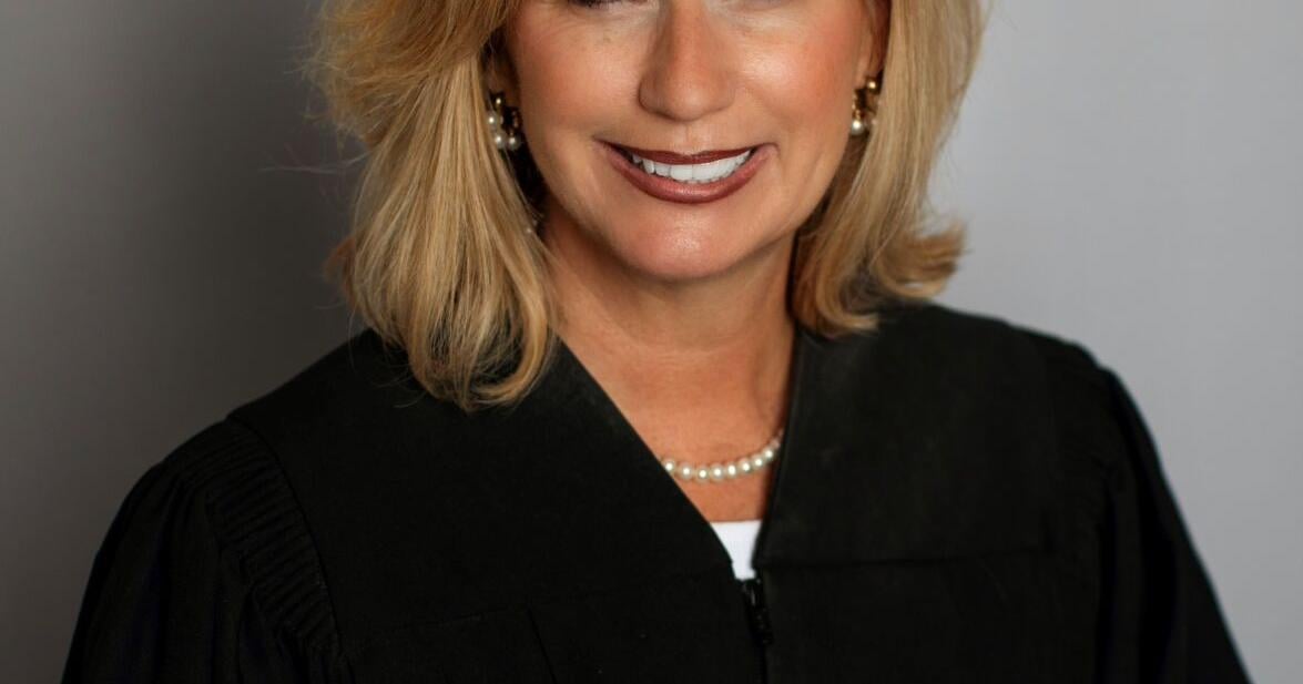 Stiller files for re-election as Floyd Superior Court 1 judge