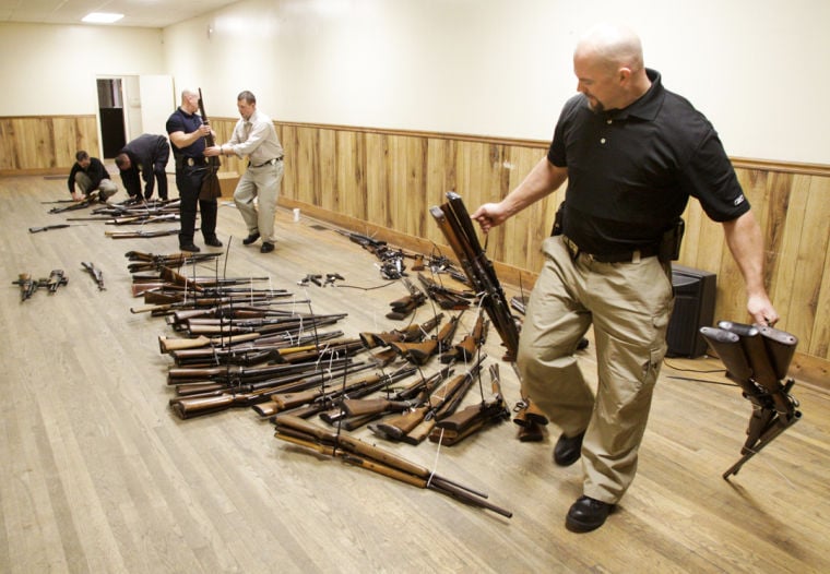12_29_guns_01w.jpg