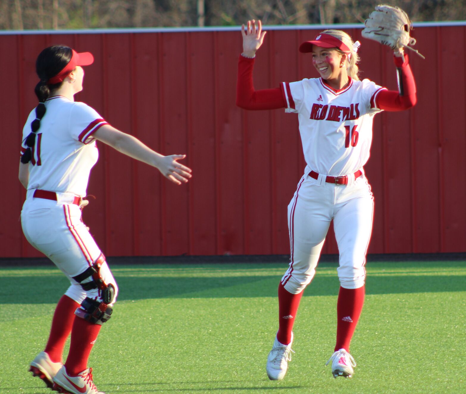 NTSPY SOFTBALL: A Pirate, Dragon, Highlander & Red Devil Up For Top ...