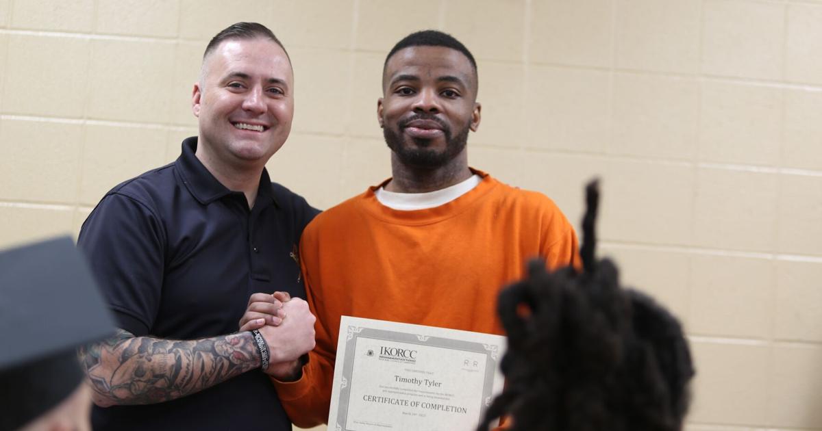 Clark County Jail inmates earn certifications through adult education