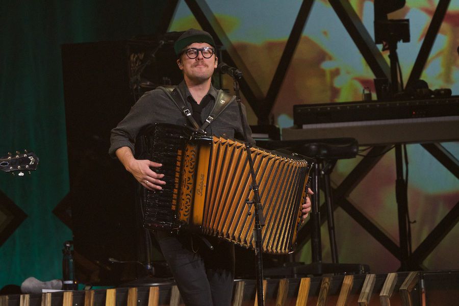 The Lumineers Stelth Ulvang (1).jpg