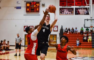 Boys Basketball Heidbreder Looks To Build Off Breakout Sophomore