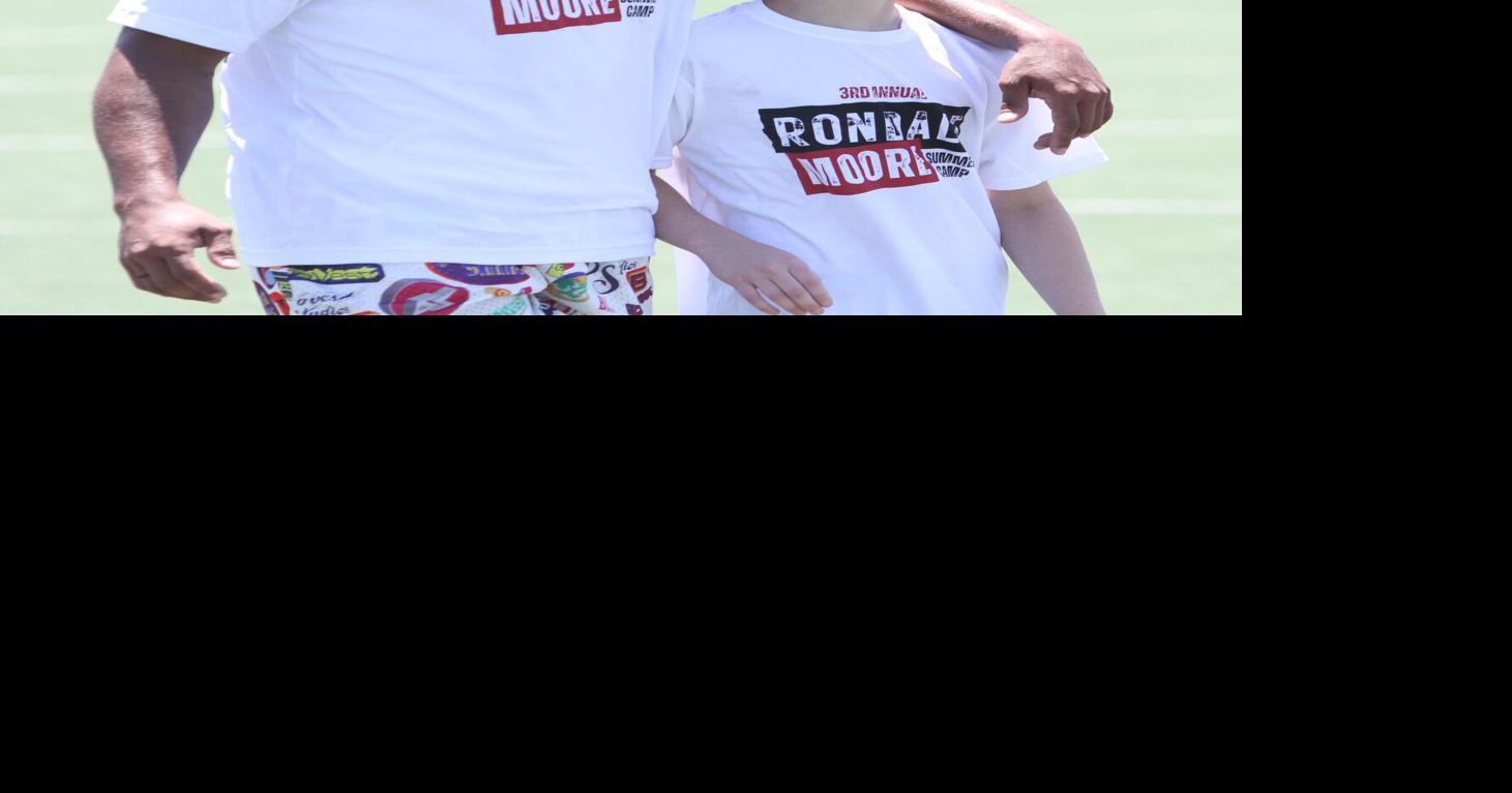 Remembering Rondale: Moore remembered for his c…